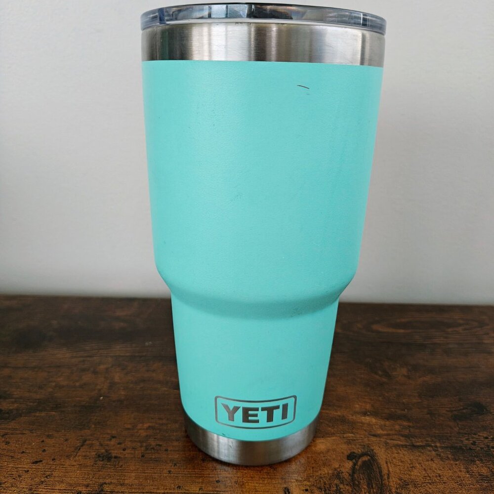 YETI 30 oz Rambler Water Bottle - Picture 6 of 7